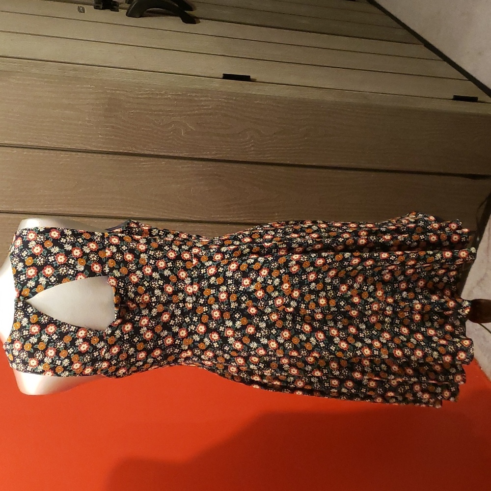 esley Lady's Tiered Blue Sheer Lined Dress with Ruffled Flounce - Picture 7 of 10